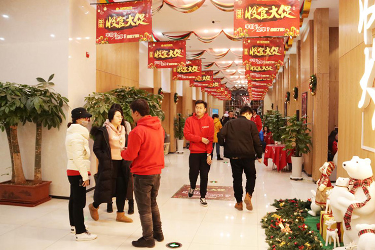 林鳳裝飾收官大促現(xiàn)場3.jpg 林鳳裝飾收官大促現(xiàn)場3.jpg