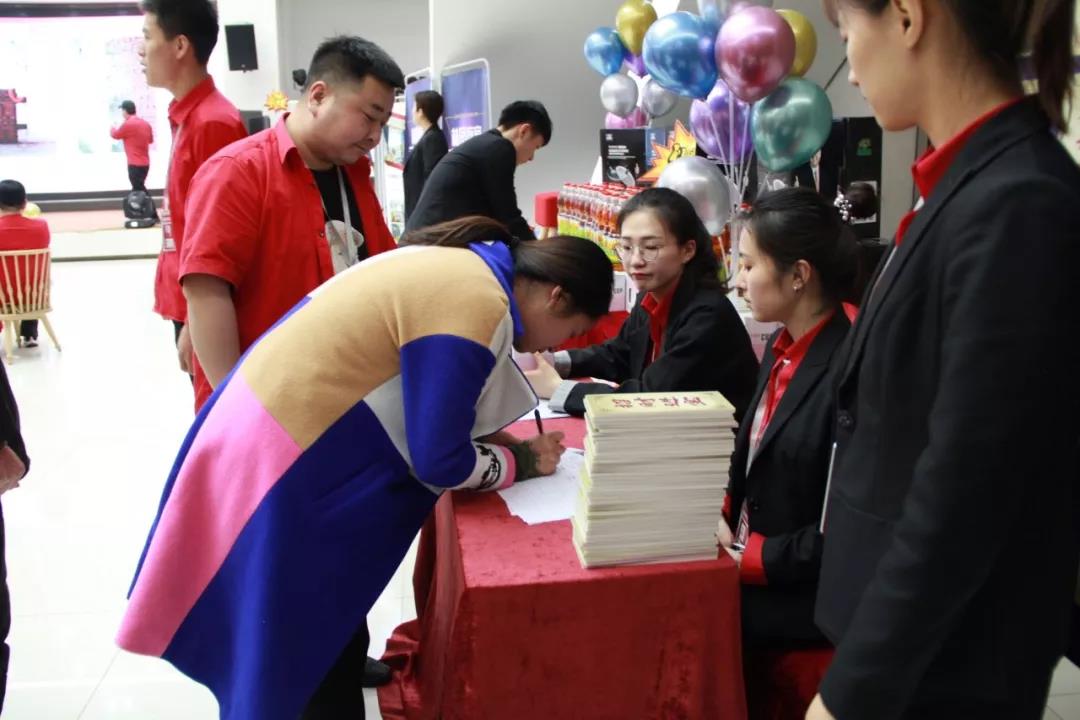 林鳳大翻牌活動 林鳳大翻牌活動