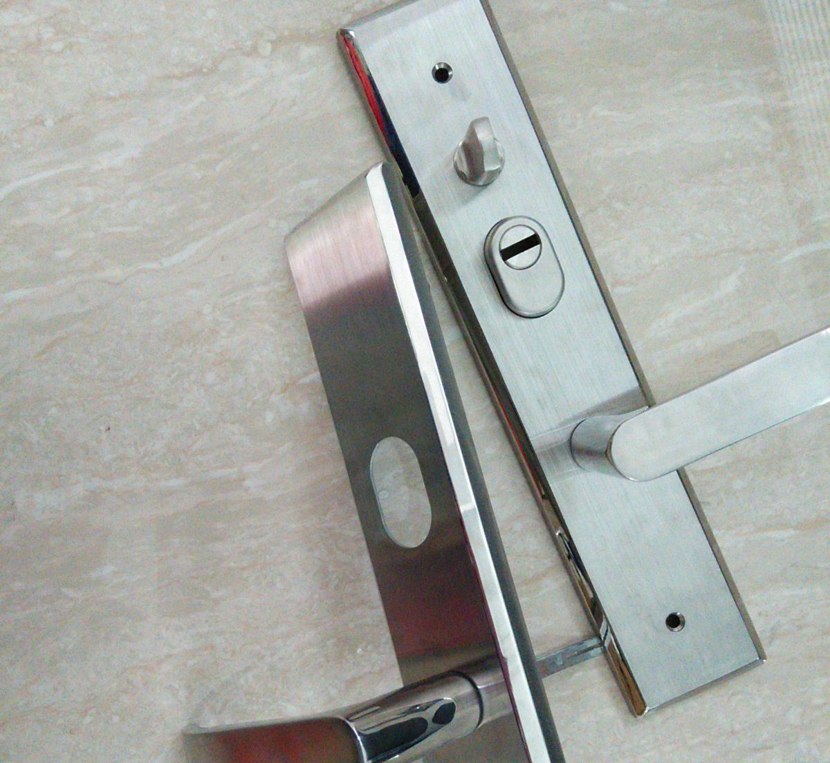 指紋鎖和鑰匙鎖哪個(gè)更加安全