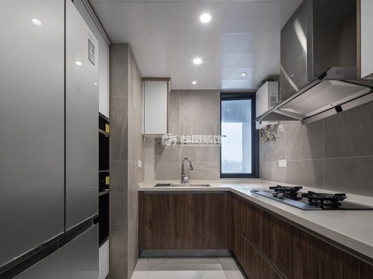 遠(yuǎn)洋大河宸章130平燃?xì)鉄崴餮b修效果圖