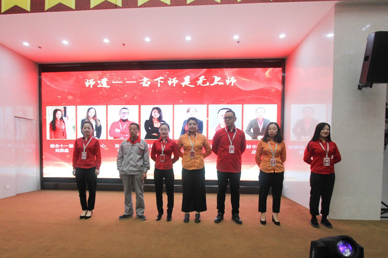 月度業(yè)績冠軍閃亮登場(chǎng)